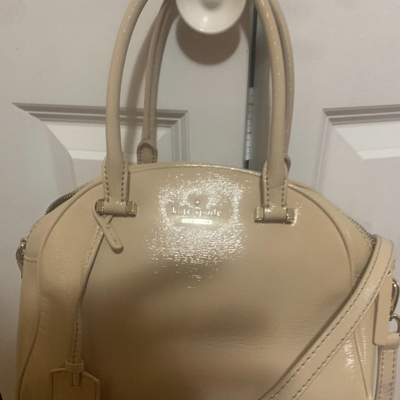 Kate Spade cute satchel with crossbody strap included - Picture 2 of 9